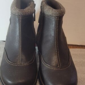 Eastland Charcoal Ankle Boots with Knit Cuff